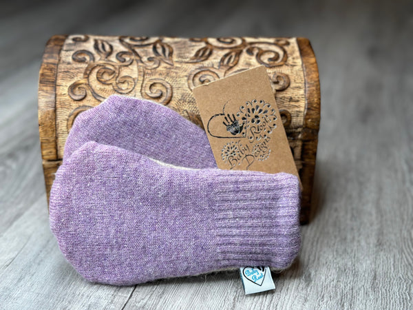 Newborn to 5 Years Lilac & Creamy Taupe Wool Mitts