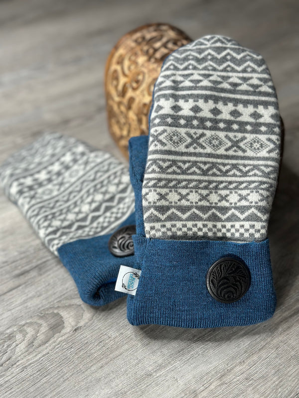 Adult Grey & White with Rose Wood Button Mitts