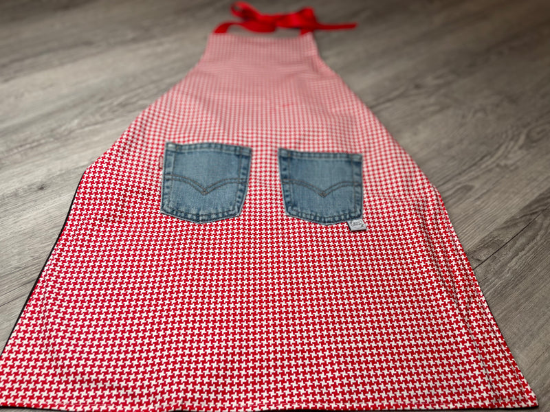 Red & White Houndstooth Apron 6-12 Years