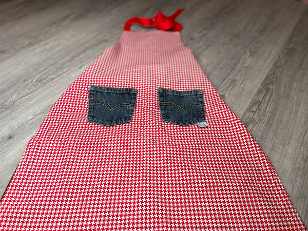 Red & White Houndstooth Apron 6-12 Years