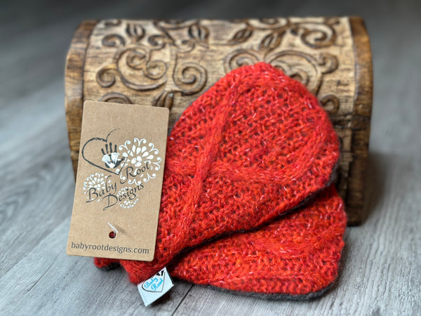 Newborn to 5 Years Coral Cable Knit Mitts