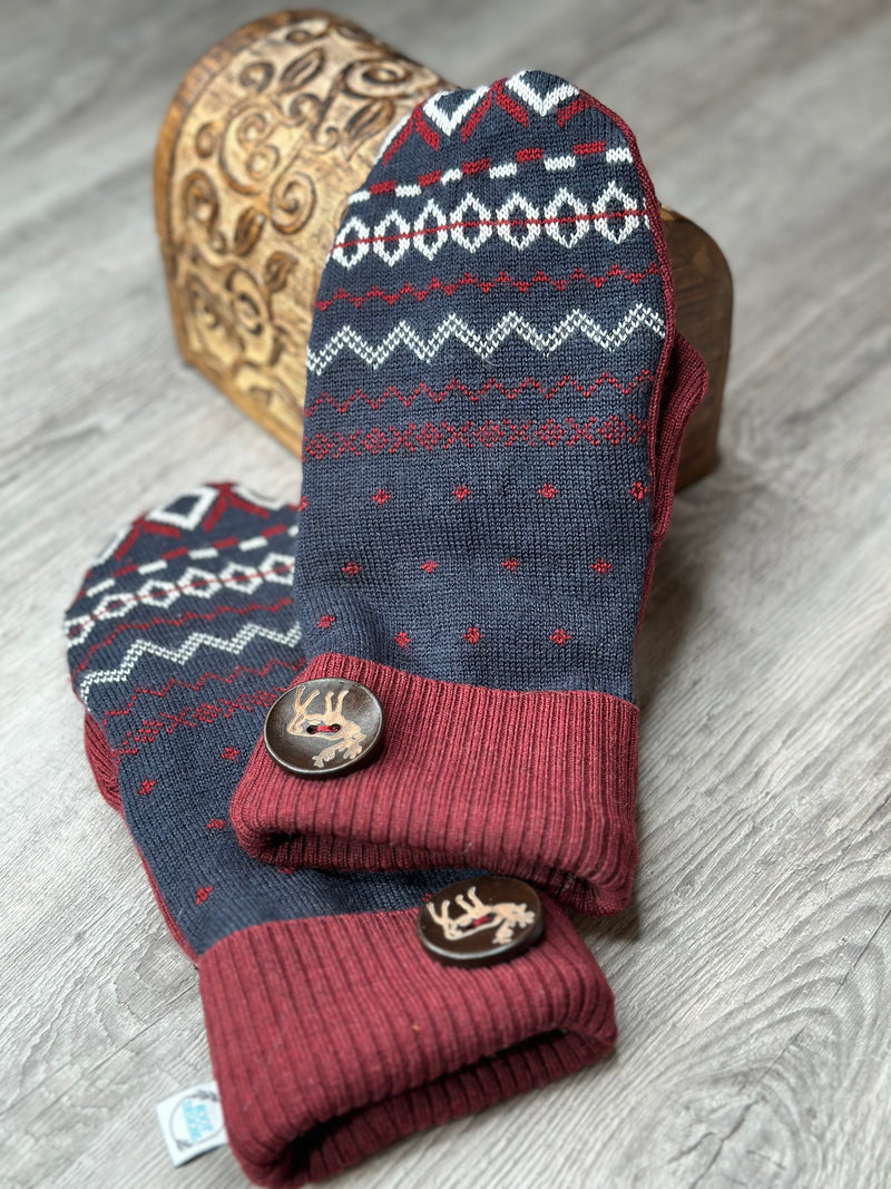 Adult Classic Red & Navy Pattern Wool Mitts with Wood Buck Button