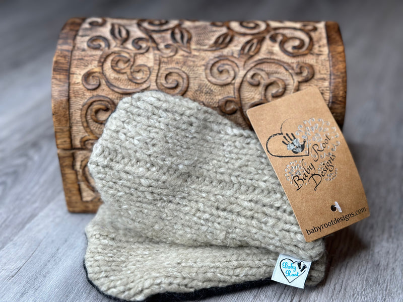 Newborn to 5 Years Taupe Cable Knit Wool Mitts