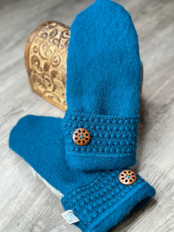 Adult Pacific Ocean Blue Mitts & Round Wood Button