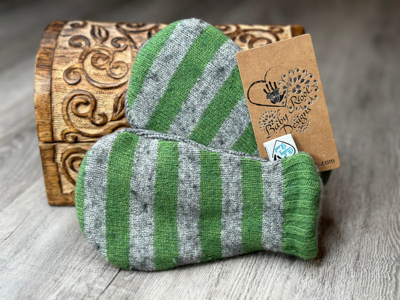 Newborn to 5 Years Green & Grey Stripe Wool Mitts