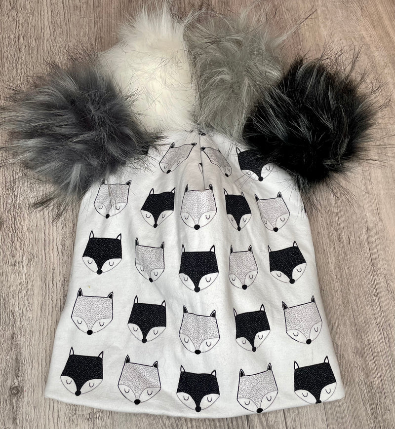 Black & White Fox Toque