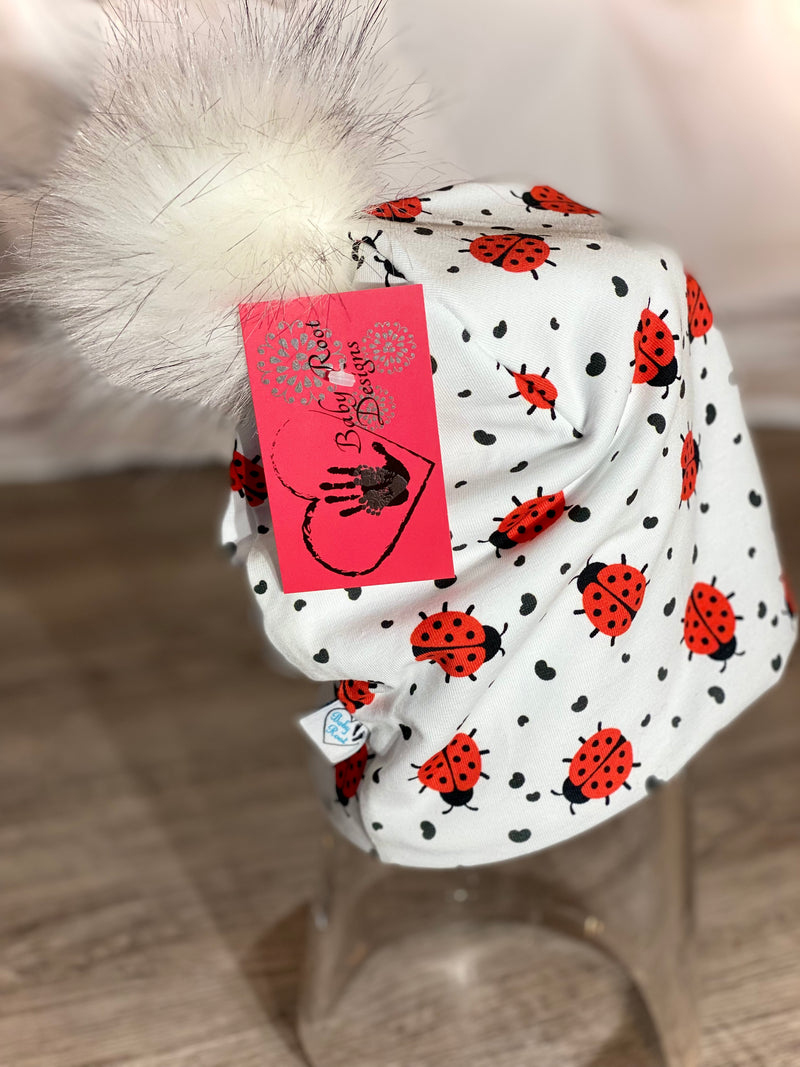 Lady Love Bugs Toque