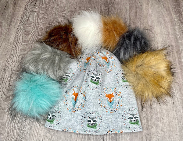 Raccoon & Fox Friends Toque