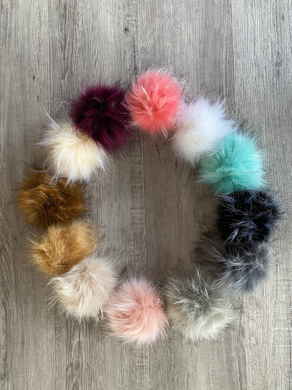 Pom Poms Toque Collection