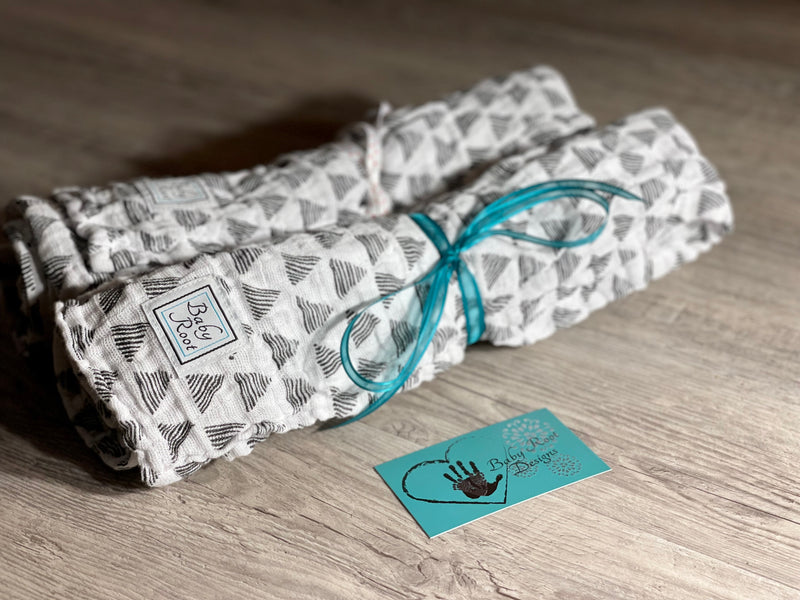 Triangle Monochrome Muslin Swaddle Blanket