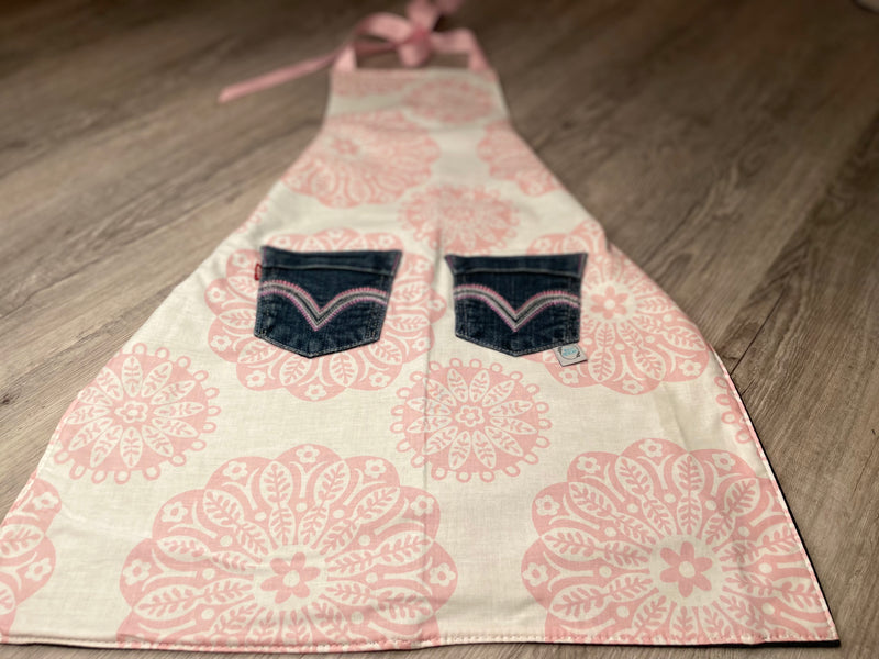 Creative Pinwheel Apron