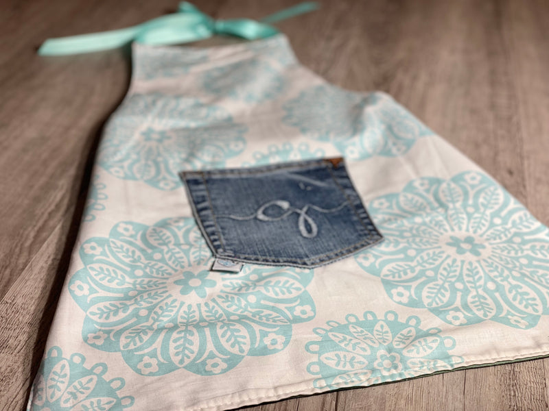 Creative Pinwheel Apron